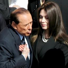 Berlusconi-Lario, Veronica dovrà restituire 36 milioni di ...